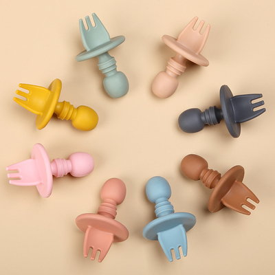 FDA LFGB BPA Disetujui Silicone Sendok Garpu Set Bayi Pelatihan Sendok Garpu Pegangan Bulat Sendok Lembut