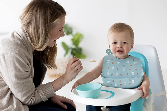 Celemek Silikon Makanan Bayi Padat yang Tahan Lama, Aman Di Sterilisasi
