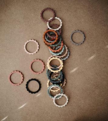 Pembentukan Lembut dalam Satu Gelang Teether Bunga Silikon Fleksibel untuk Bayi Baru Lahir