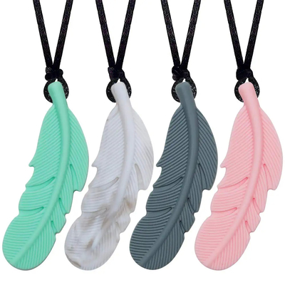 BPA Gratis Mudah Dibersihkan Sensory Silicone Feather Chewy Necklaces for Kids