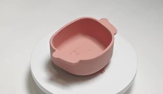 FDA Eco Friendly Weaning silikon Sayang Feeding mangkuks Dengan Hisap Bawah