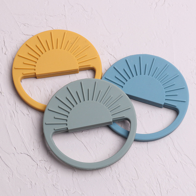 Bentuk Lucu Kualitas makanan silikon Sayang Teether BPA Bebas silikon Teether 9*9*0.7cm