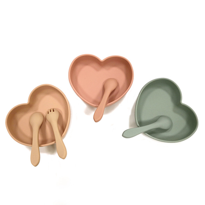 Kualitas makanan FDA Heart Shaped Makan malam silikon Sayang Piring Disesuaikan Dengan Sendok