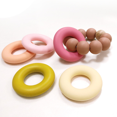 Cincin Donat Berbentuk Manik-manik Silikon Teether SGS 4.2*4.2*0.9cm Untuk Bayi