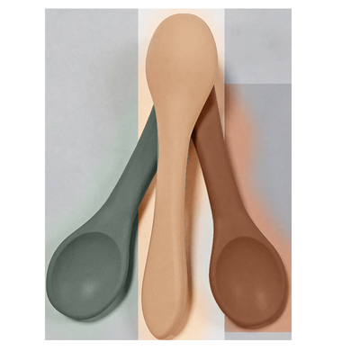 OEM Colorful Reusable kids lembut silikon Feeding Spoon 13.8*3.5*1cm 25g